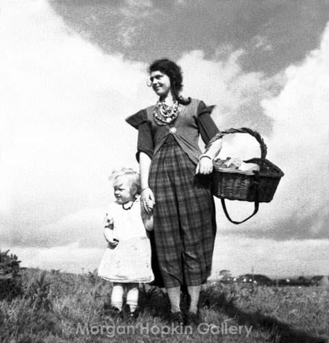 Romany Mother and Child
Romany Mother and Child
